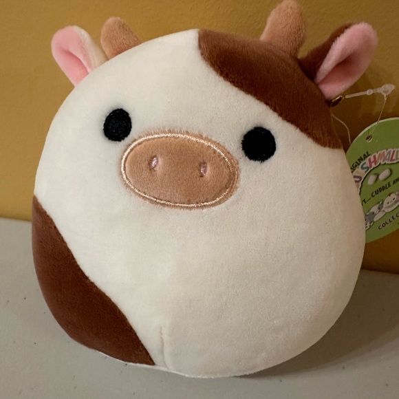 NWT  🇺🇸 HTF! Ronnie 5’ Cow Squishmallows - Picture 3 of 8